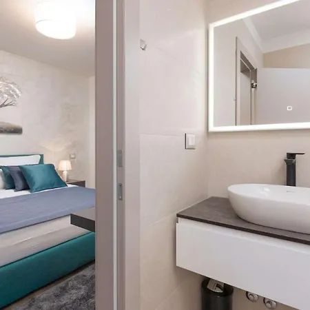 Elena Holiday home *