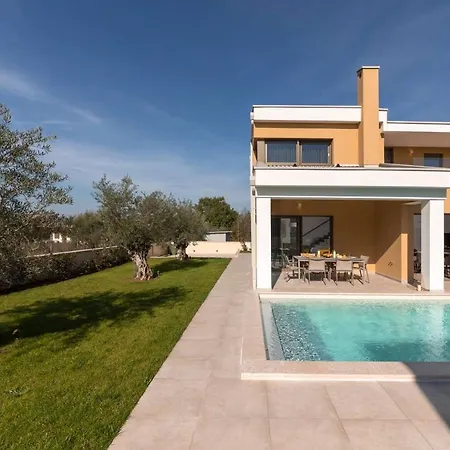 Holiday home Elena *