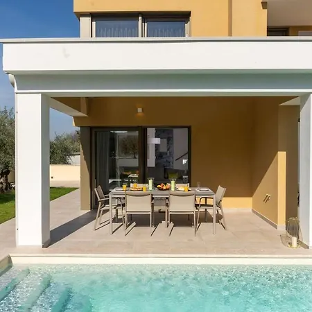 Holiday home Elena *